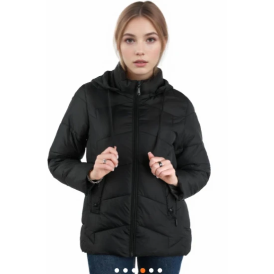 Juodos spalvos moteriška striukė Camil Moteriškos striukės