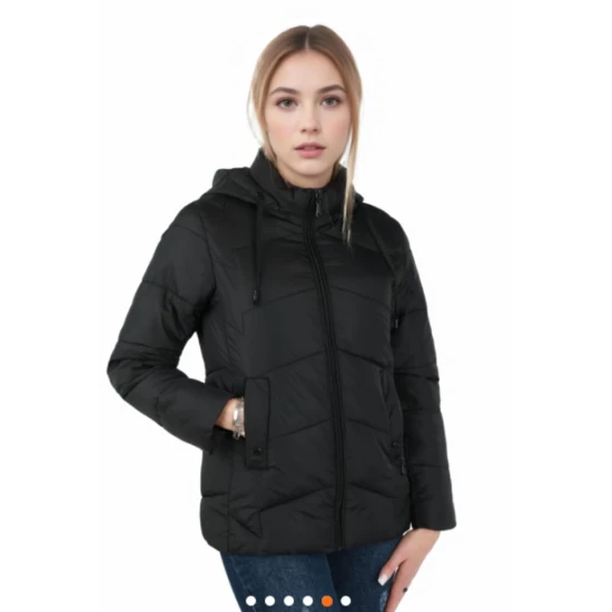 Juodos spalvos moteriška striukė Camil Moteriškos striukės