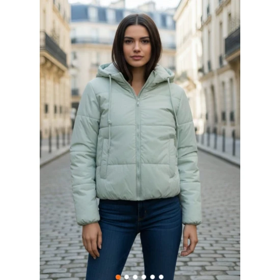 Mėtinės spalvos moteriška striukė Alin Moteriškos striukės