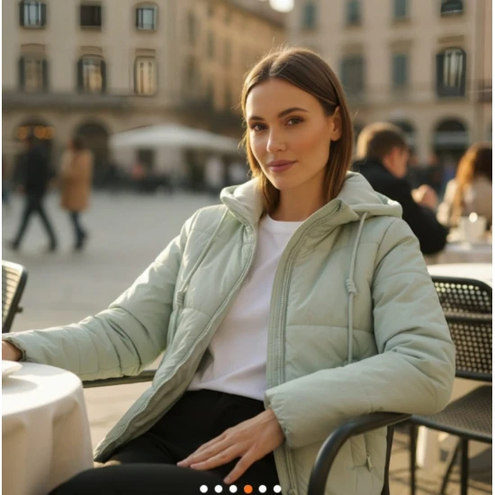 Mėtinės spalvos moteriška striukė Alin Moteriškos striukės