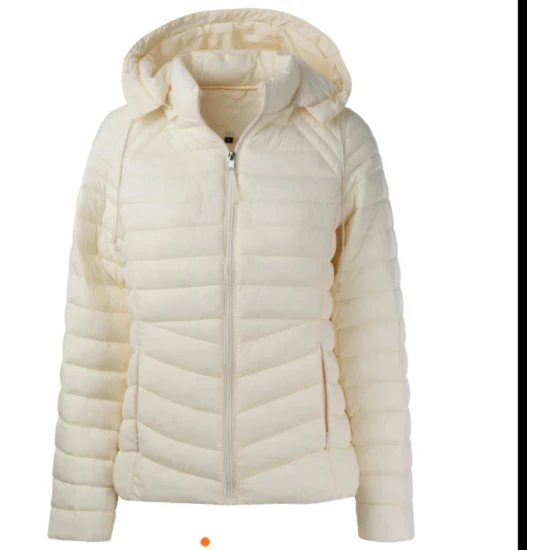 Moteriška balta striukė Kaja Moteriškos striukės