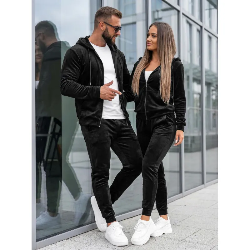 Juodų veliūrinių komplektų rinkinys Rojo