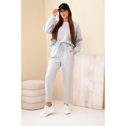 Moteriškas pilkas komplektas su juostelėmis Ambi