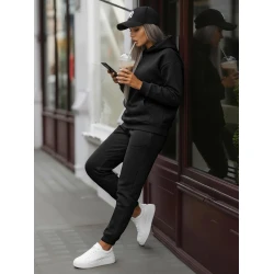 Moteriškas juodas sportinis kostiumas Super