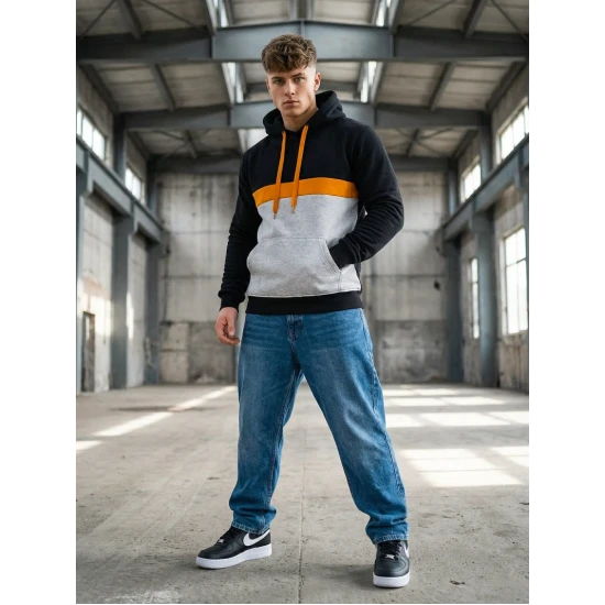 Vyriškas juodas džemperis Ovil Vyriški džemperiai su gobtuvu