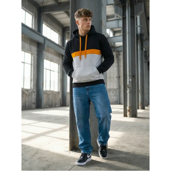 Vyriškas juodas džemperis Ovil Vyriški džemperiai su gobtuvu