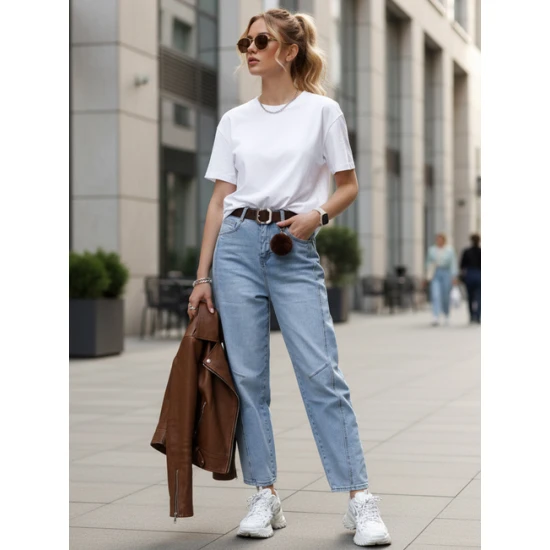 Moteriški šviesiai mėlyni džinsai Sara Džinsai ir Jogeriai