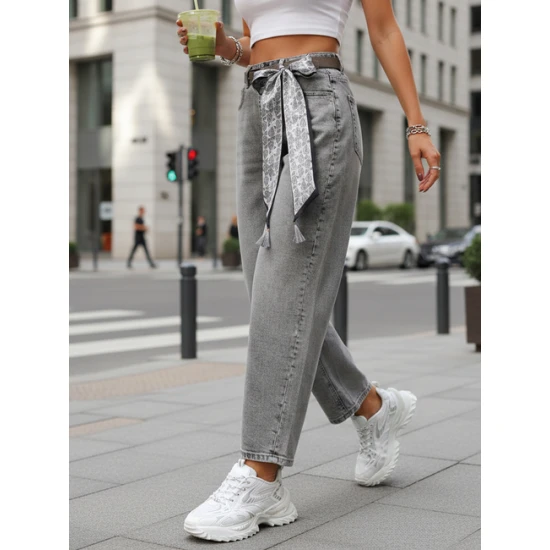 Moteriški pilkos spalvos džinsai Madrid Džinsai ir Jogeriai