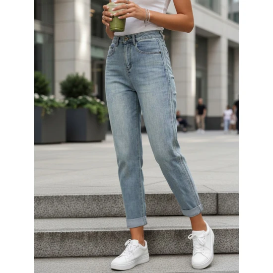 Moteriški šviesiai mėlyni džinsai Estin Džinsai ir Jogeriai