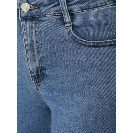 Moteriški šviesiai mėlynos spalvos aukštu liemeniu džinsai Lind Džinsai ir Kelnės