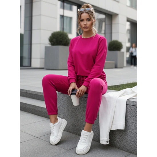 Moteriškas ryškiai rožinis komplektas Milian Moteriški komplektai