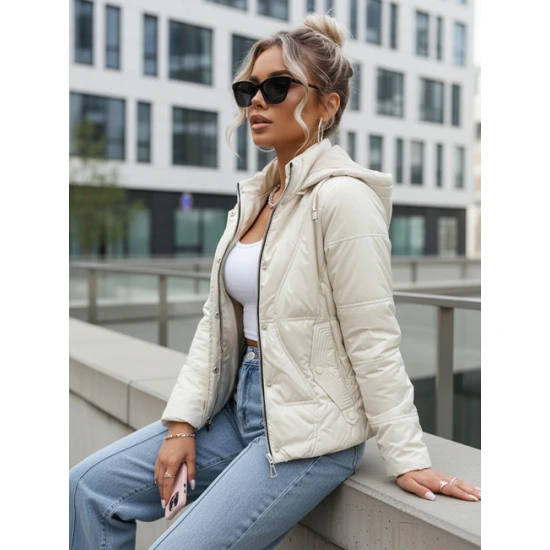 Moteriška balta striukė Marisa Moteriškos striukės