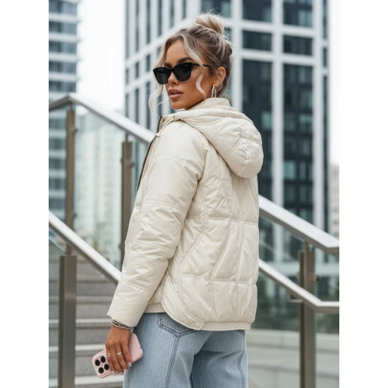 Moteriška balta striukė Marisa Moteriškos striukės