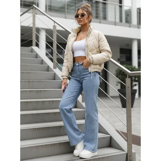 Moteriška pereinamojo sezono balta striukė Elin Moteriškos striukės