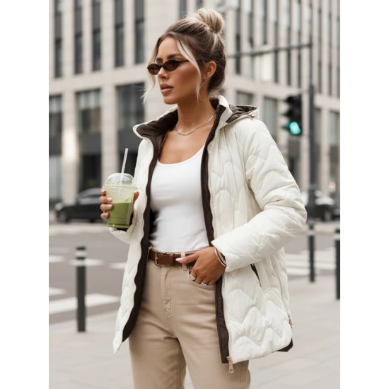 Moteriška dygsniuota balta striukė Nomi Moteriškos striukės