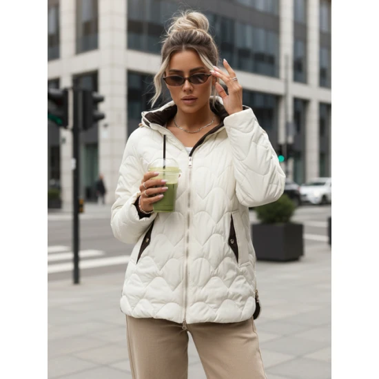 Moteriška dygsniuota balta striukė Nomi Moteriškos striukės