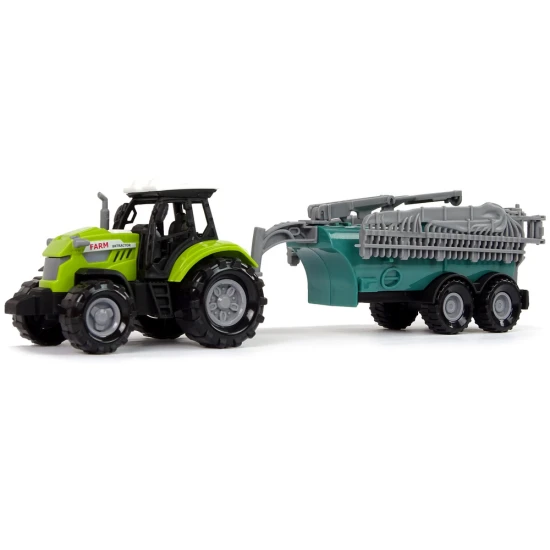 Žalias ūkio traktorius su purkštuvu Traktoriai