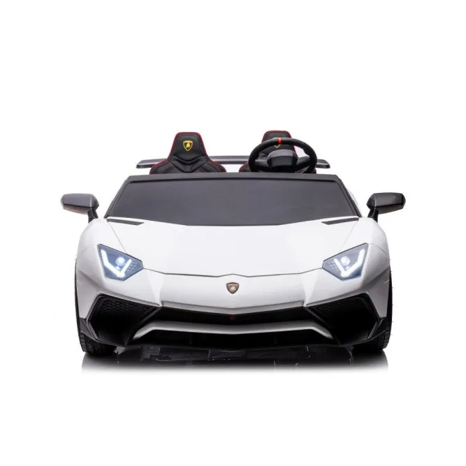 Biały samochód Lamborghini XXL A8803