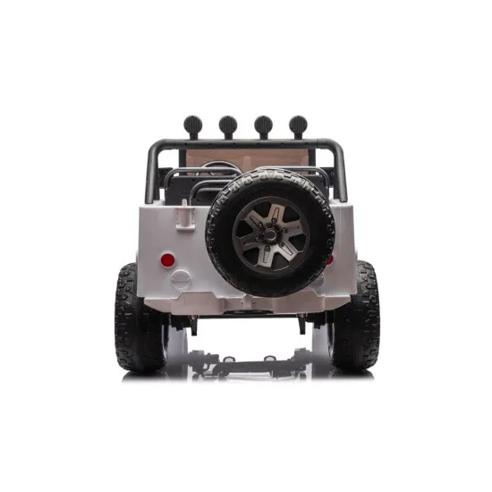 JH-102 baltas automobilis Automobiliai