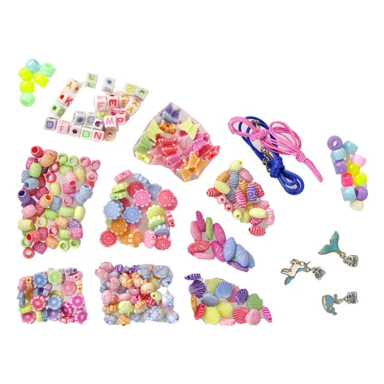 Spalvingas makiažo ir papuošalų rinkinys Grožio rinkiniai