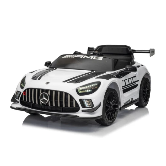 Mercedes AMG GT3 baltas automobilis