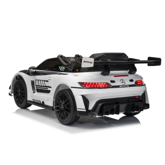 Mercedes AMG GT3 baltas automobilis
