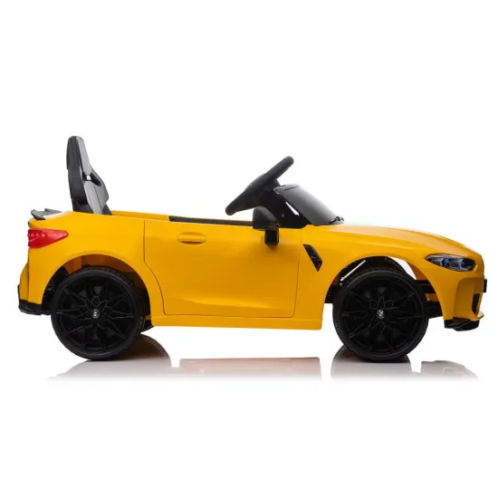 BMW M4 geltonas automobilis Automobiliai