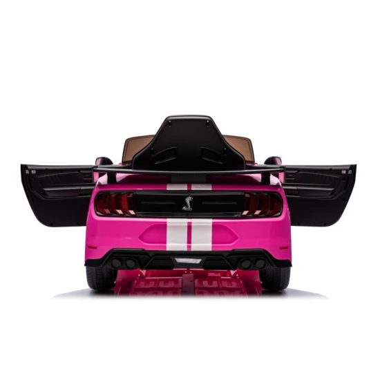 Ford Mustang GT500 rožinis automobilis