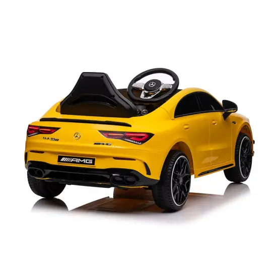 Mercedes CLA 45s AMG geltonas automobilis