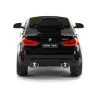 Juodas BMW X6 elektrinis automobilis