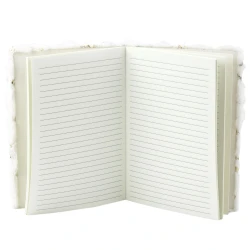 Balta užrašų knygutė su linijomis, auksinėmis žvaigždutėmis A5, 80 lapų