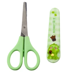 Žalios vaikiškos mokyklinės žirklės su dėklu 14 cm