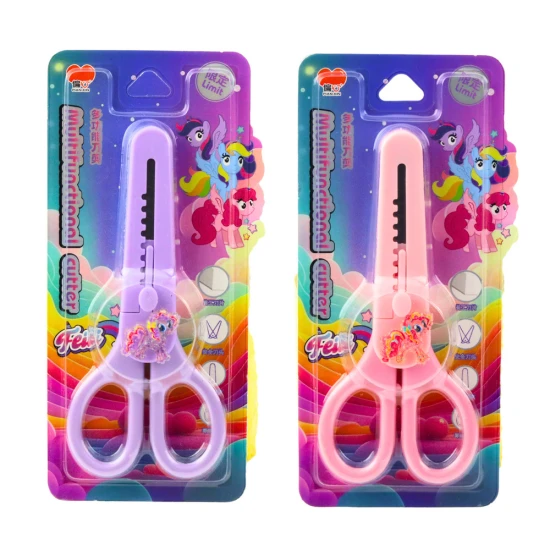 Vaikiškos žirklės su dėklu, puošiamos įvairių rūšių arklių motyvais, 14 cm Smulkios kanceliarinės priemonės