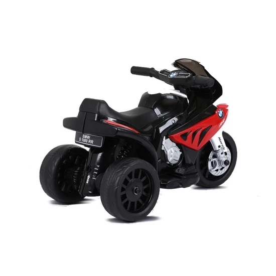 BMW raudonas motociklas