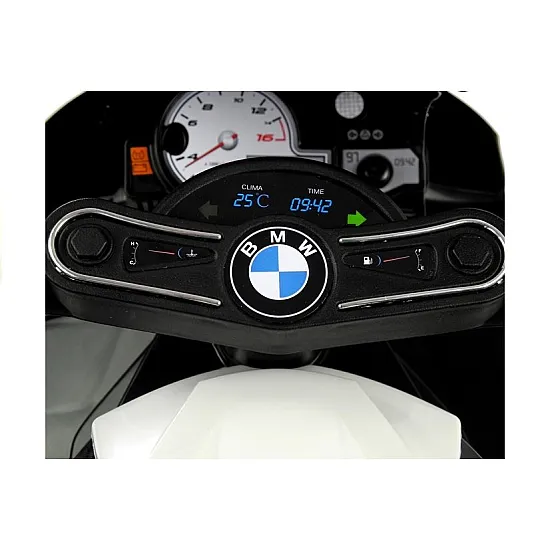 Juodas motociklas BMW S1000RR