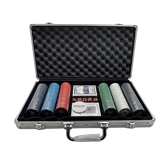Professional poker set, aluminum case, 500 pcs. Board and sports games