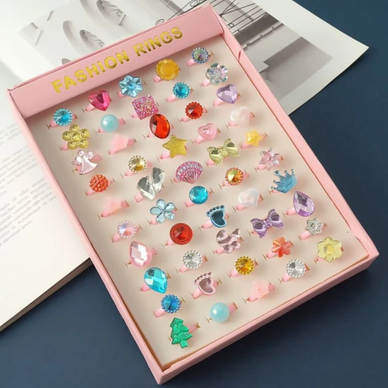 Vaikiški žiedai su spalvotais deimantais 50 vnt Grožio rinkiniai