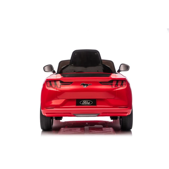 Raudonas Ford Mustang automobilis