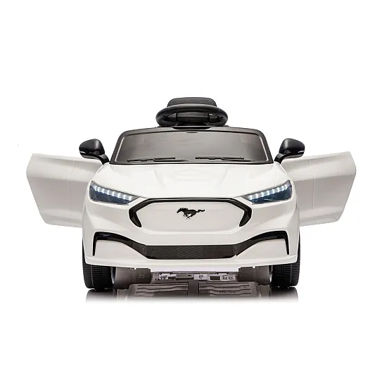 Baltas Ford Mustang Mach-E automobilis Automobiliai