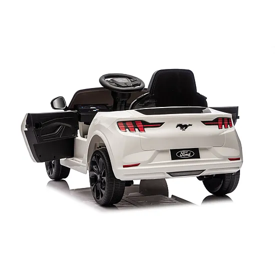 Baltas Ford Mustang Mach-E automobilis Automobiliai