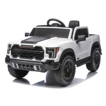Akumuliatorinis baltas automobilis 4x4 P4 