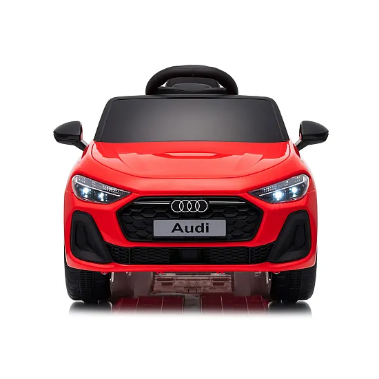 Audi A5L HL788 sarkana krāsas akumulatora auto