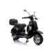 Juodas akumuliatorinis motoroleris Vespa Automobiliai