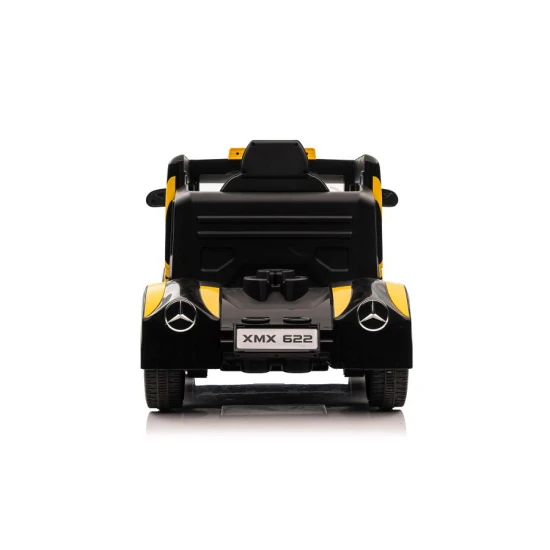 Baterijomis varomas geltonas vilkikas Mercedes XMX622