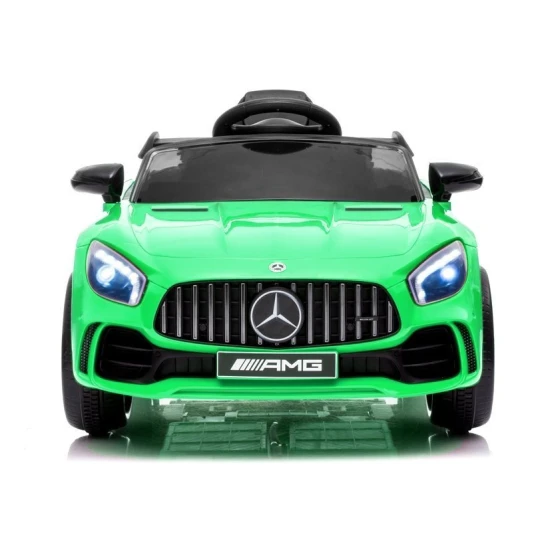 Elektrinis žalias automobilis Mercedes AMG GT R