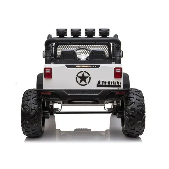 Baltas elektrinis visureigis Jeep JC666