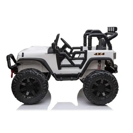 Baltas elektrinis visureigis Jeep JC666