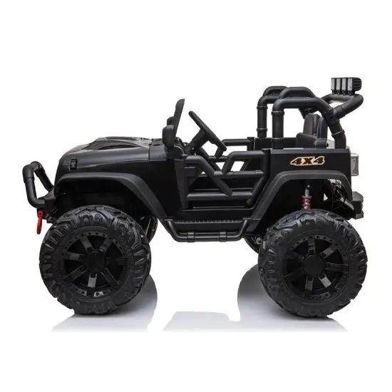 Juodas elektrinis visureigis Jeep JC666