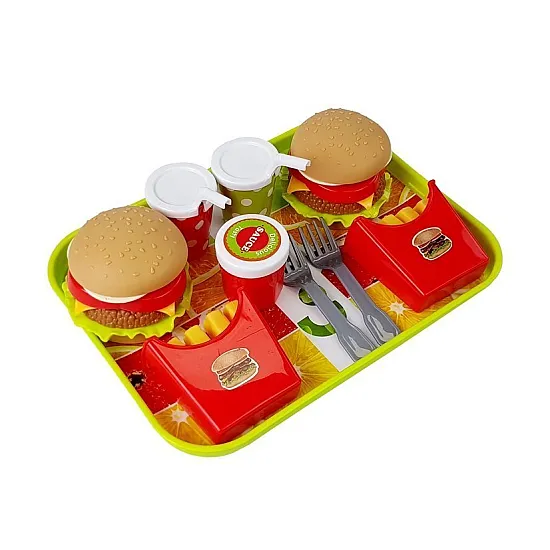 Hamburgera un kartupeļu komplekts ar paplāti