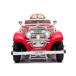Raudonas akumuliatorinis retro automobilis Mercedes 540K